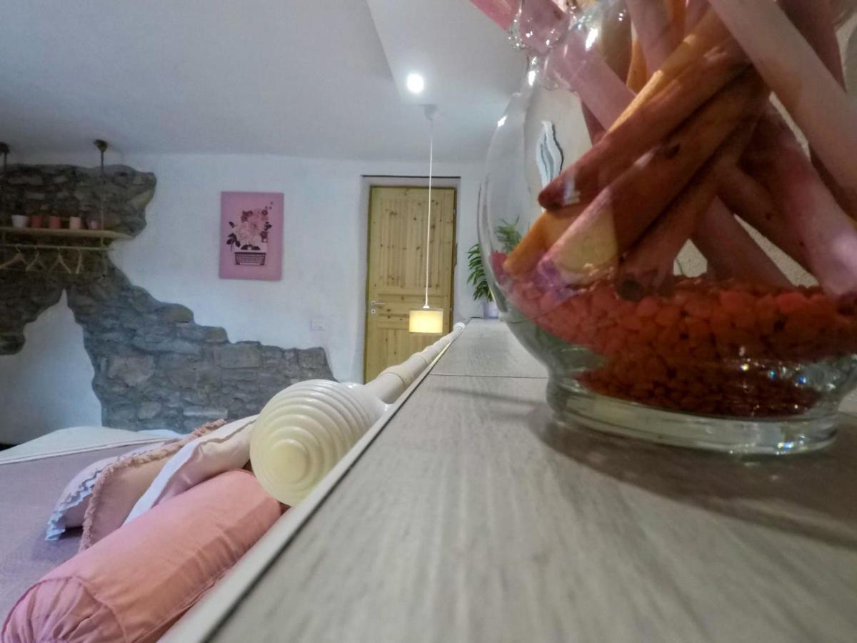 B&B La Casa Dei Cuori Millesimo Eksteriør bilde